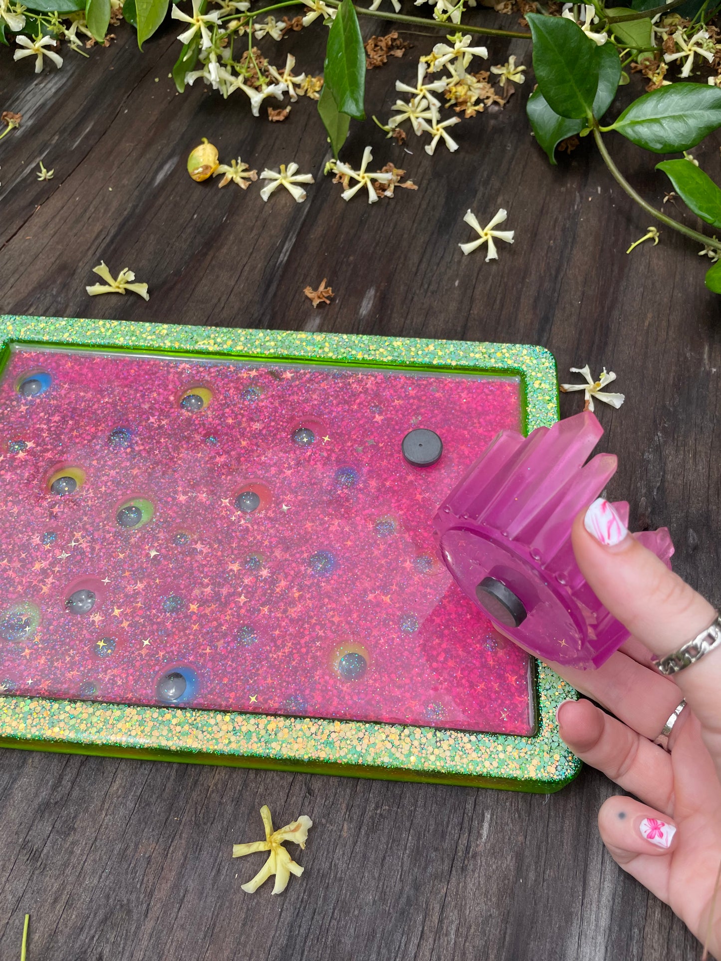 All Eyes On You Rolling Tray