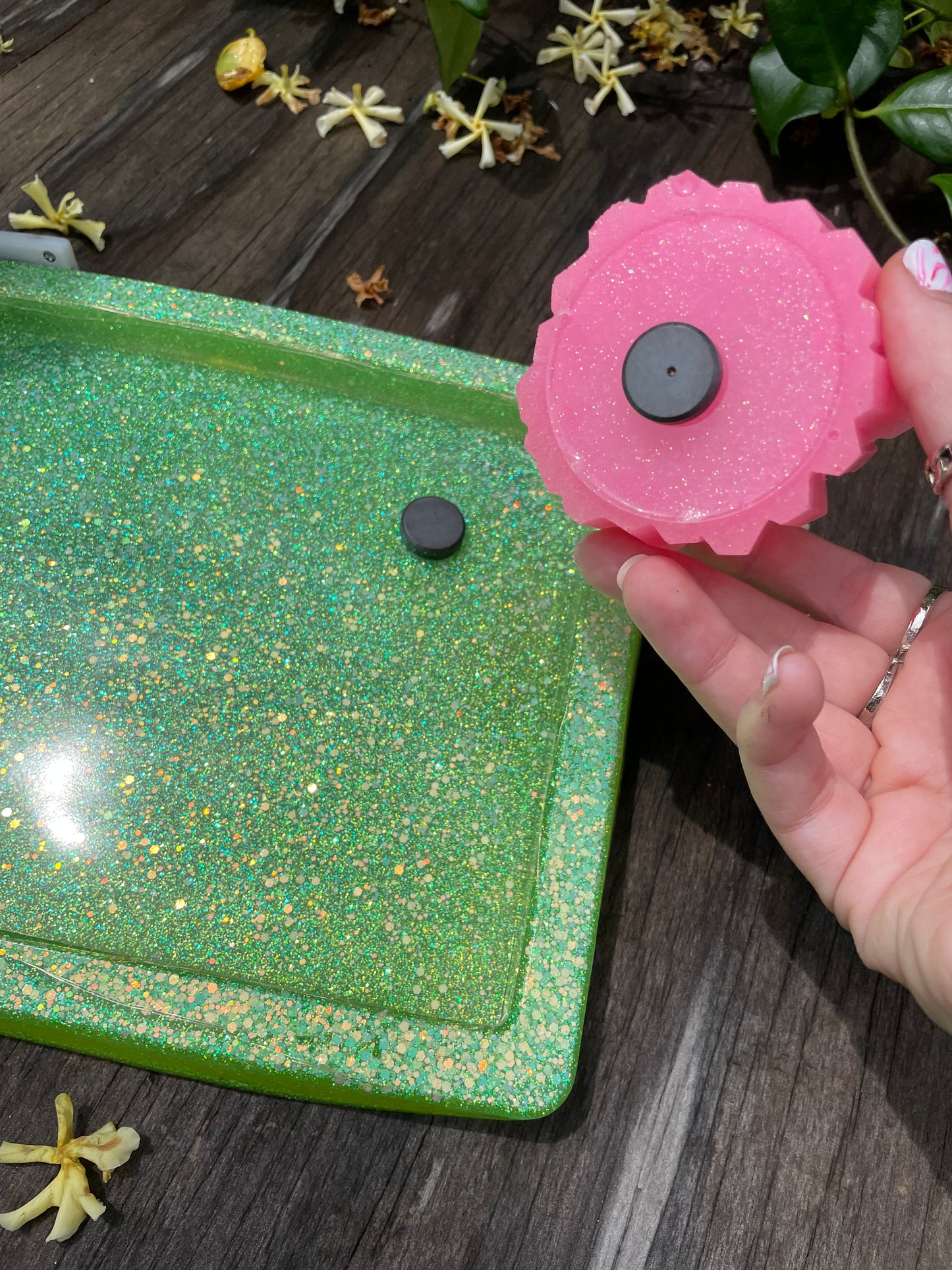 Light-Up Mushie Rolling Tray