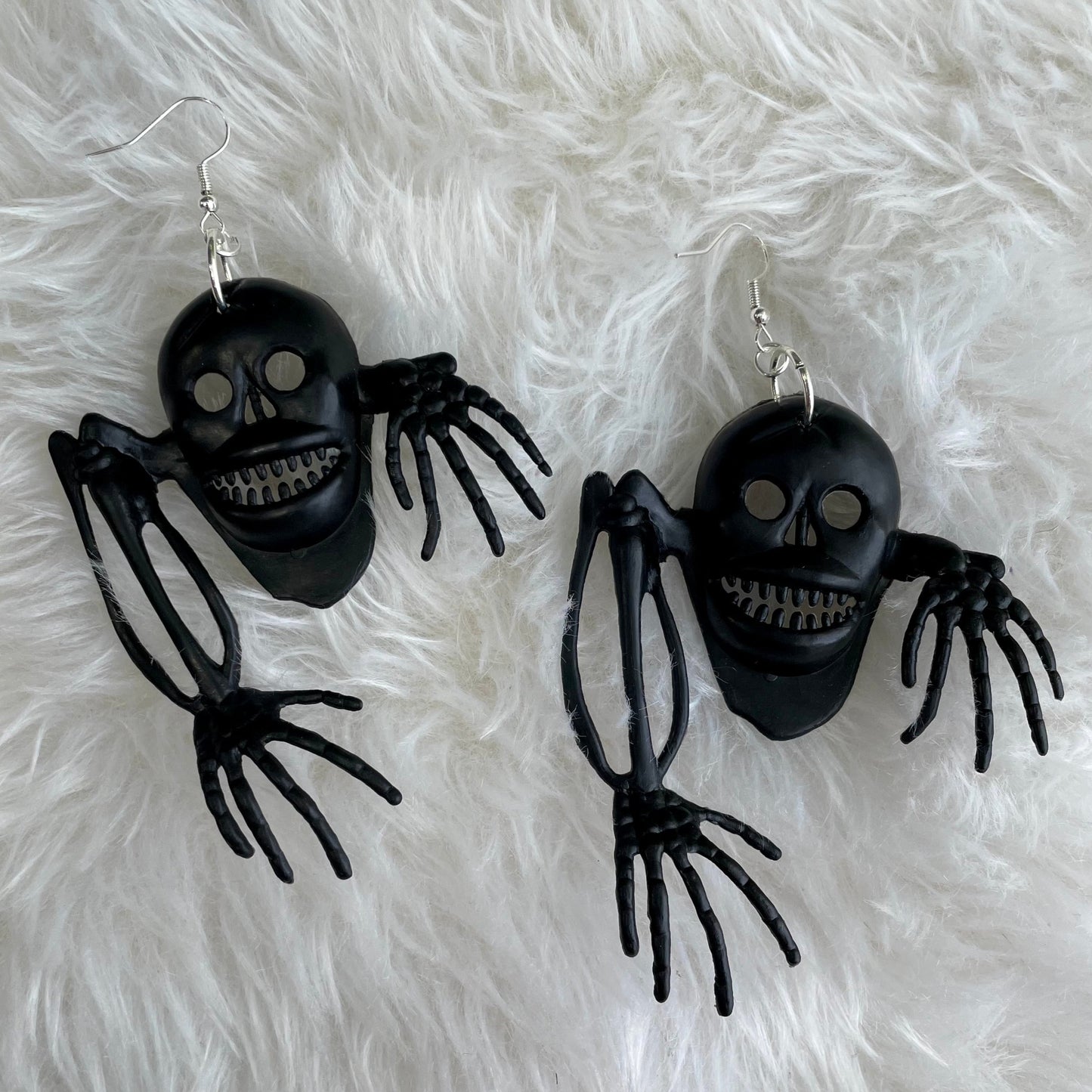 Spooky Skull Earrings