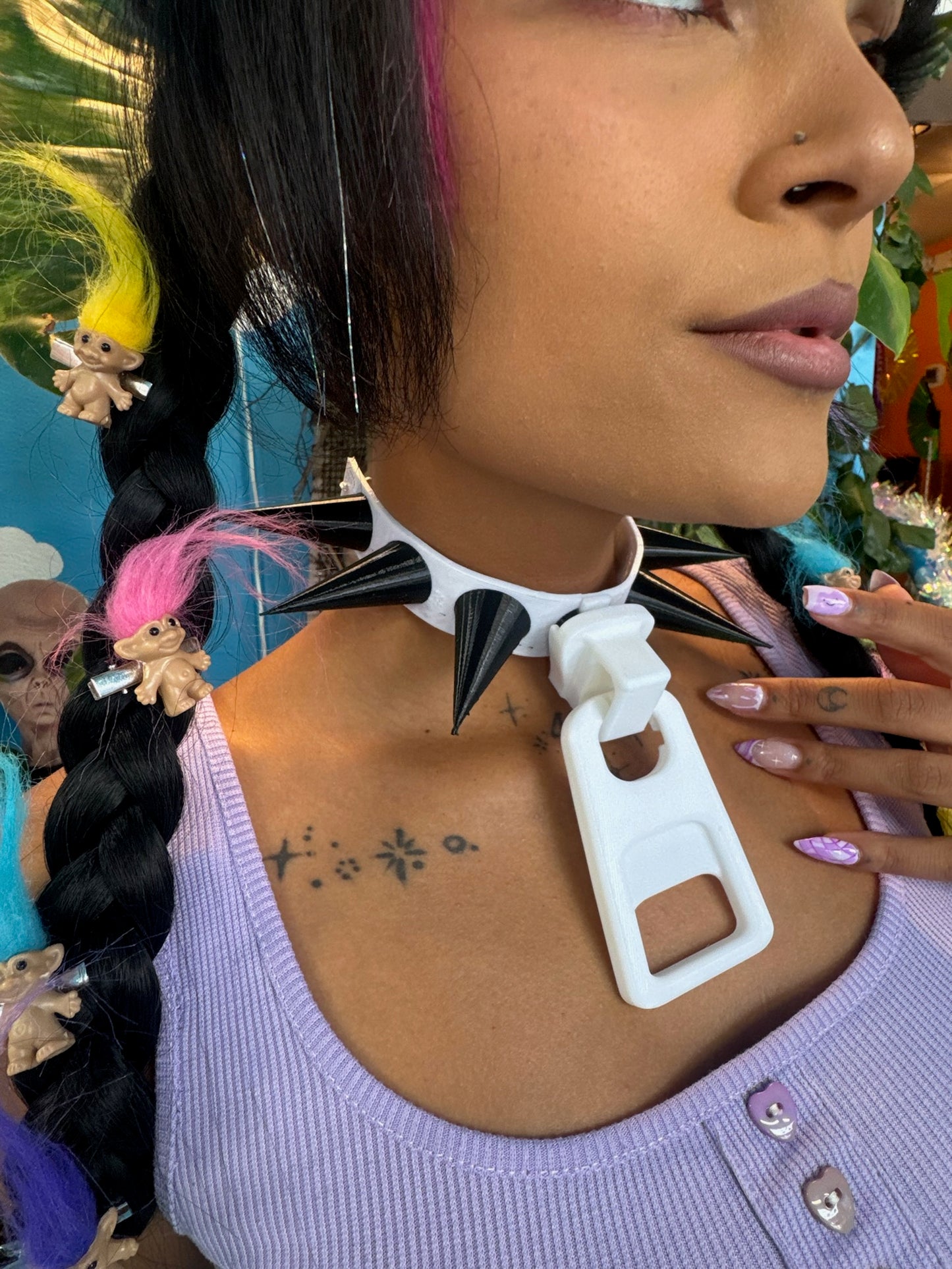 Zipper Pull Spike Collar