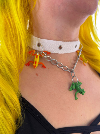 Tree Frog Choker