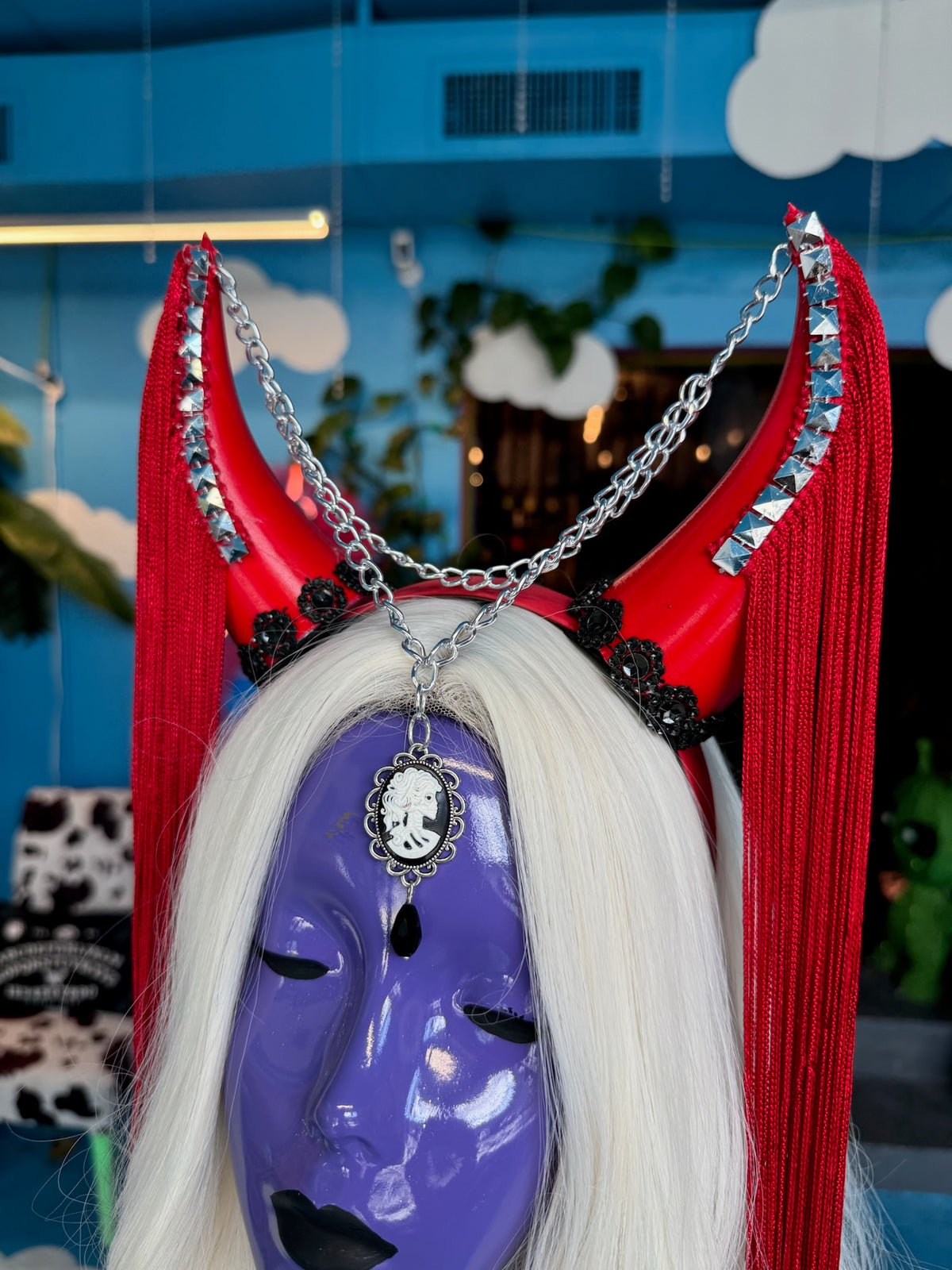 Red Fringe Horns